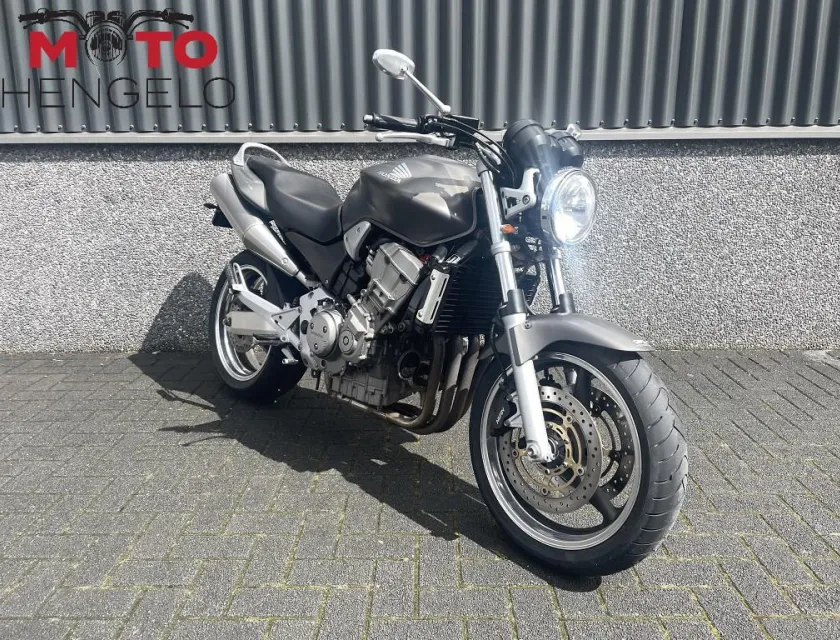 Honda CB 900 F HORNET