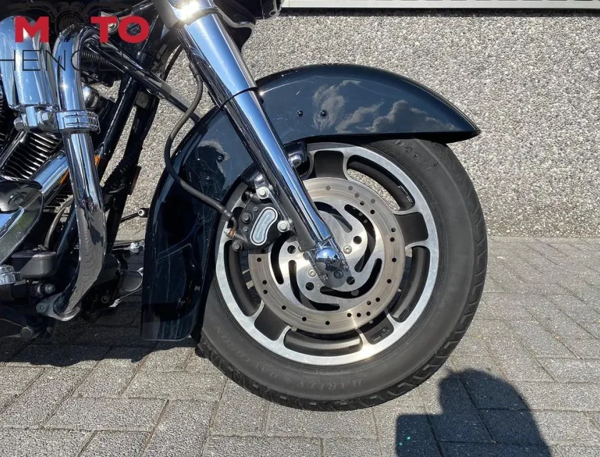 Harley-Davidson FLHX STREET GLIDE