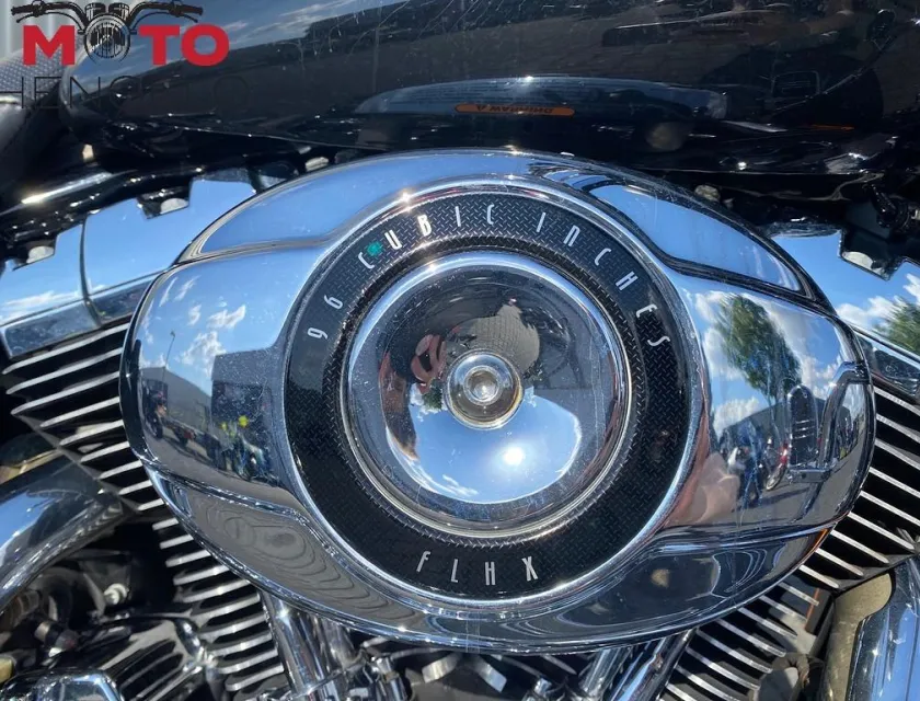 Harley-Davidson FLHX STREET GLIDE