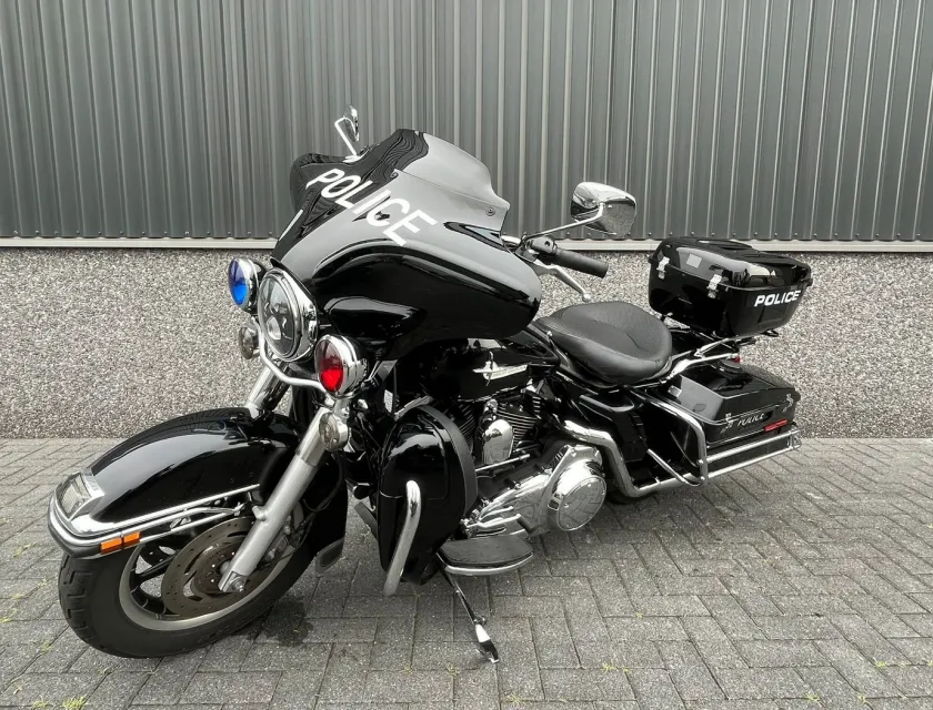 Harley-Davidson FLHR ROAD KING POLICE