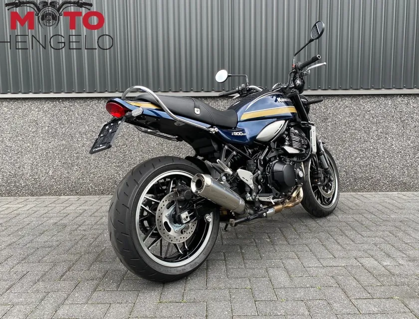 Kawasaki Z900RS