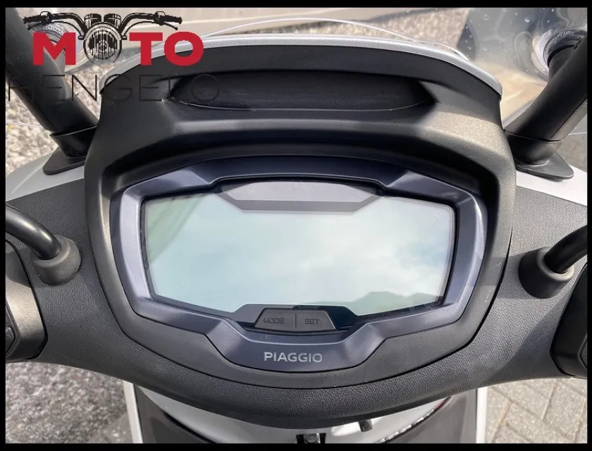 Piaggio BEVERLY 400 HPE