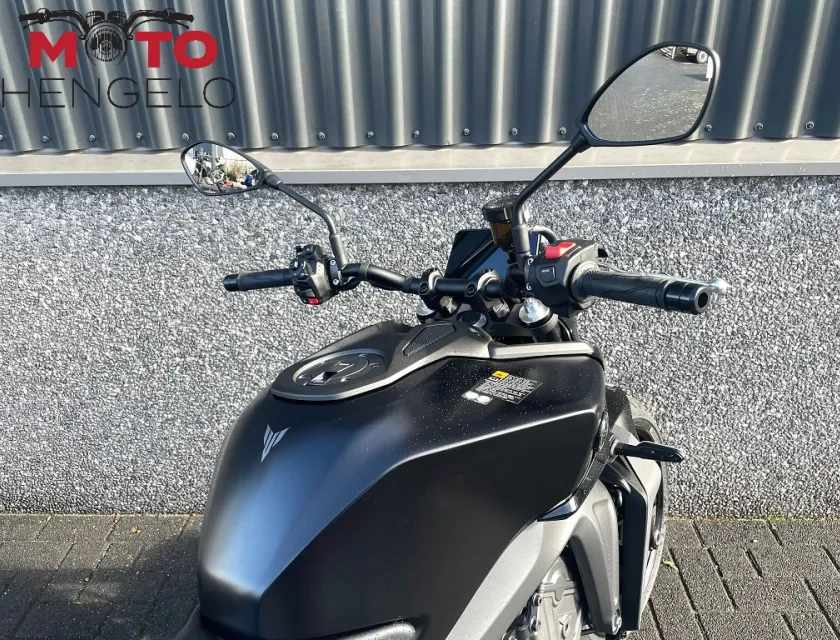 Yamaha MT-09 Y-AMT