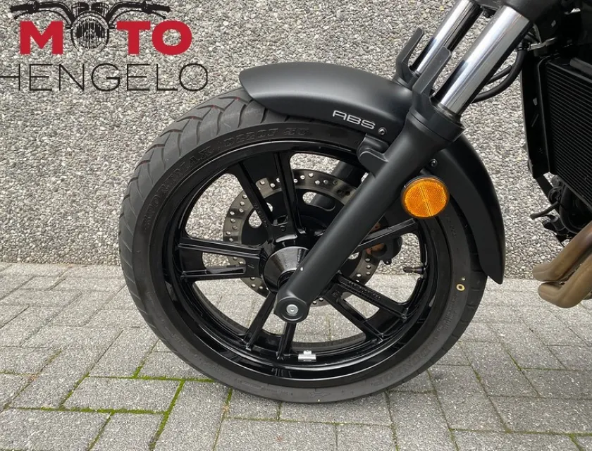 Kawasaki VULCAN S PERFORMANCE