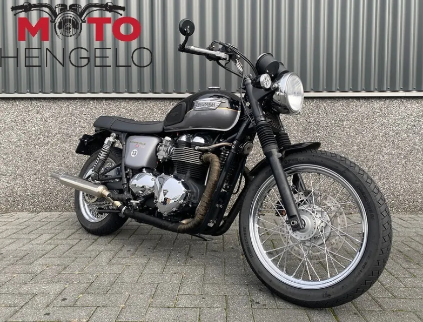 Triumph BONNEVILLE T100