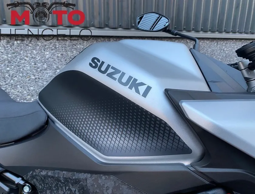 Suzuki GSX-S950