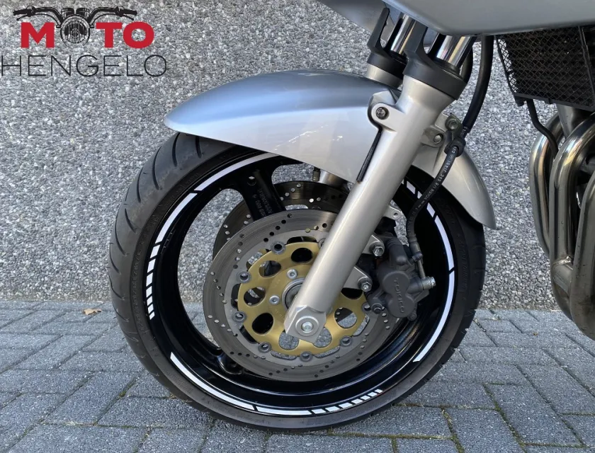 Suzuki GSF600 BANDIT S