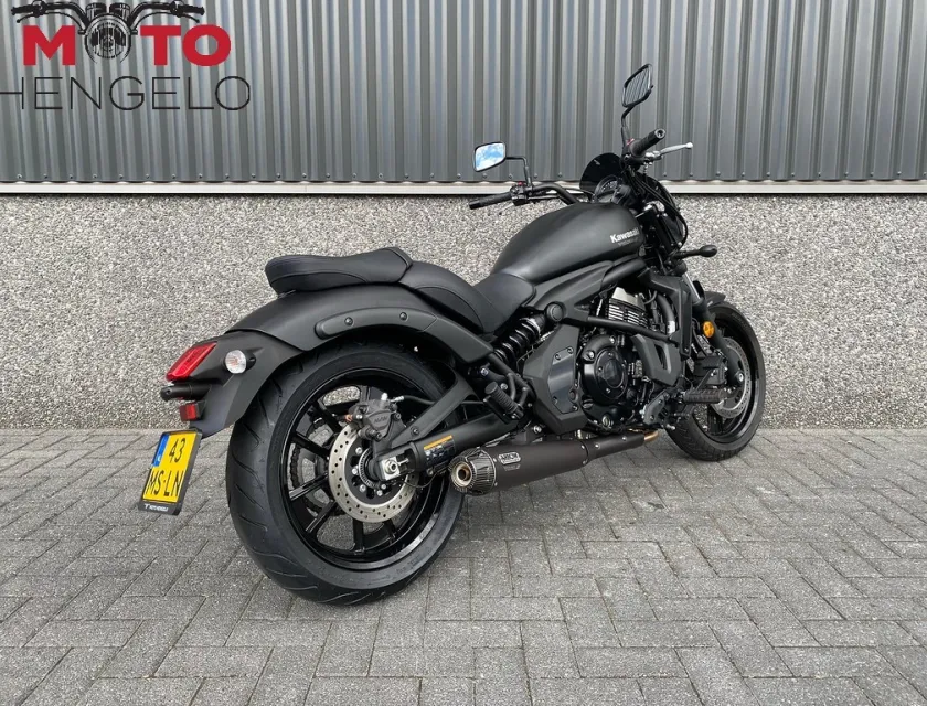 Kawasaki VULCAN S PERFORMANCE