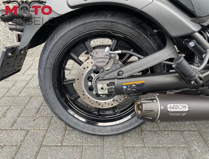 Kawasaki VULCAN S PERFORMANCE