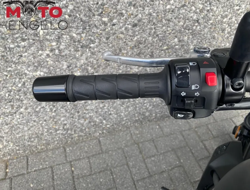 Kawasaki VULCAN S PERFORMANCE