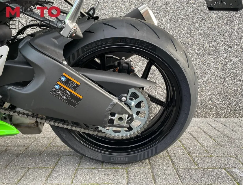 Kawasaki NINJA ZX-6R