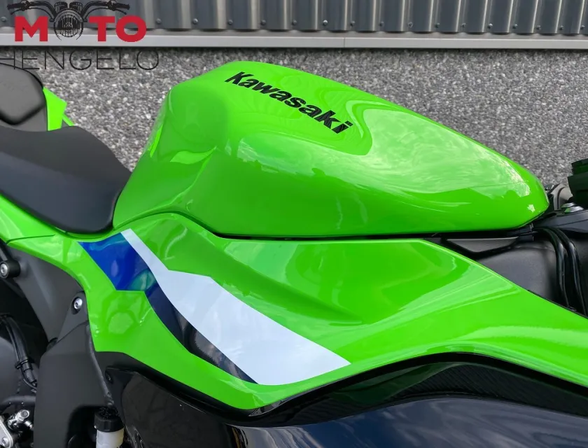 Kawasaki NINJA ZX-6R