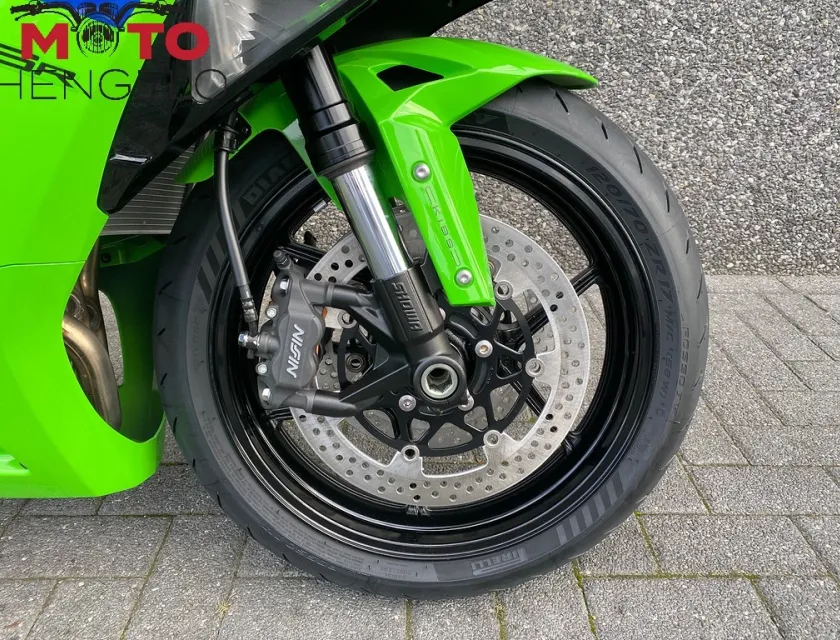 Kawasaki NINJA ZX-6R