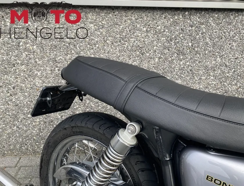 Triumph BONNEVILLE T100