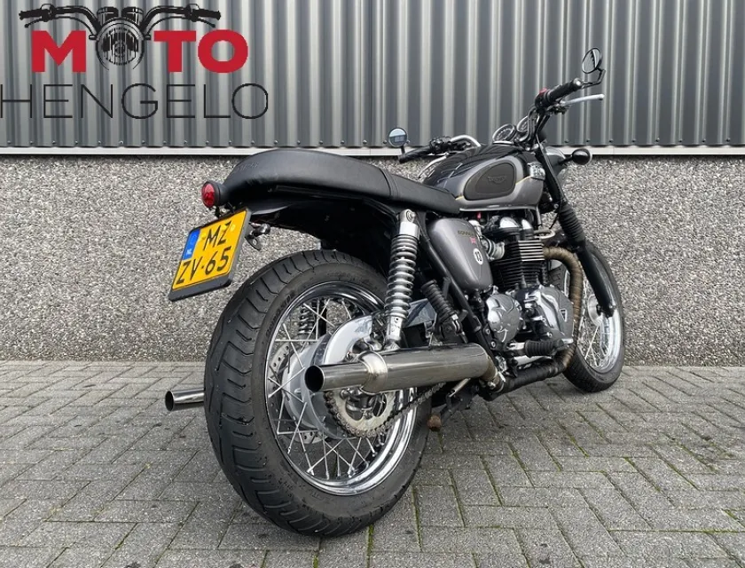 Triumph BONNEVILLE T100