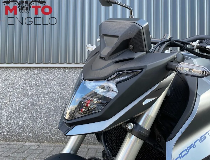 Honda CB 750  HORNET