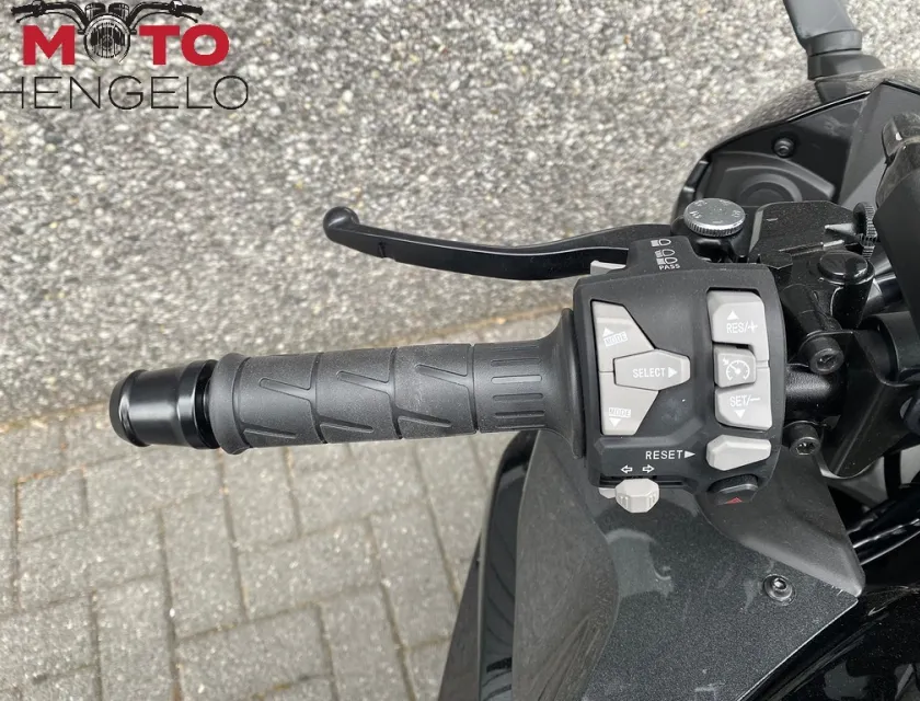 Kawasaki NINJA 1100 SX