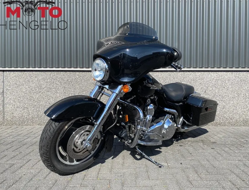Harley-Davidson FLHX STREET GLIDE