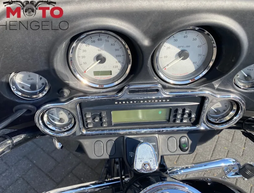 Harley-Davidson FLHX STREET GLIDE