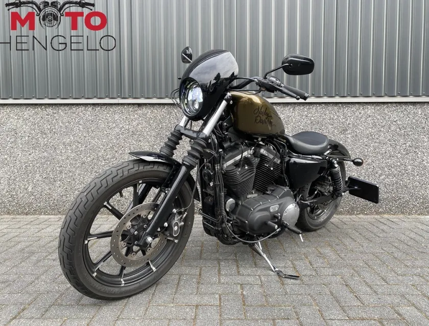 Harley-Davidson IRON 883