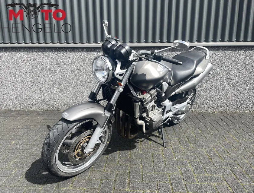 Honda CB 900 F HORNET